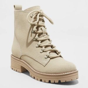 NWT Women’s Combat Boot